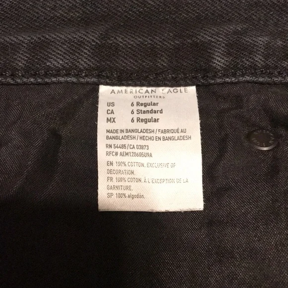 American Eagle Black Distressed Jeans - Picture 7 of 7